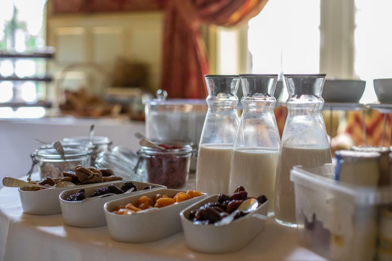 Chateau De Mirambeau - Relais & Chateaux Eksteriør billede